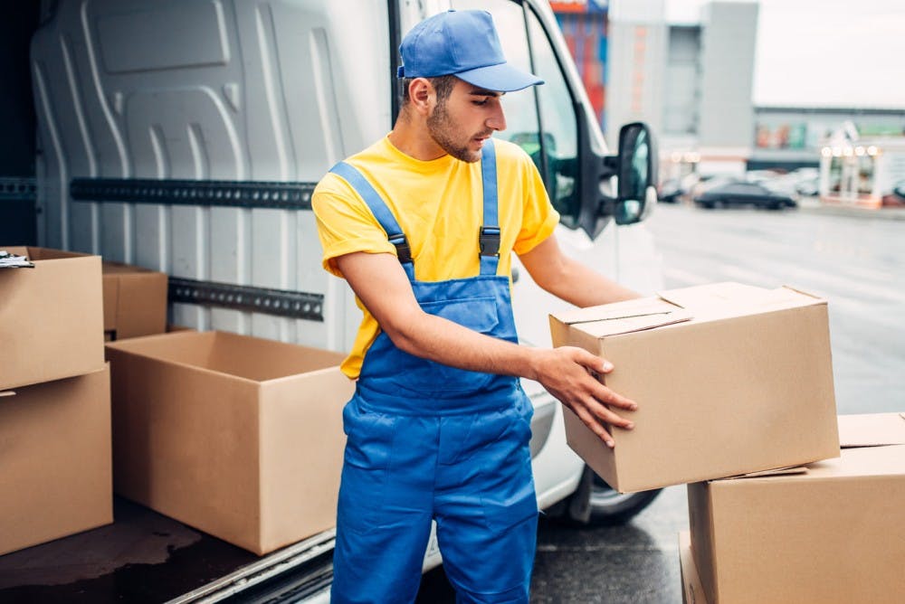Fast shipments for clients with last-mile software